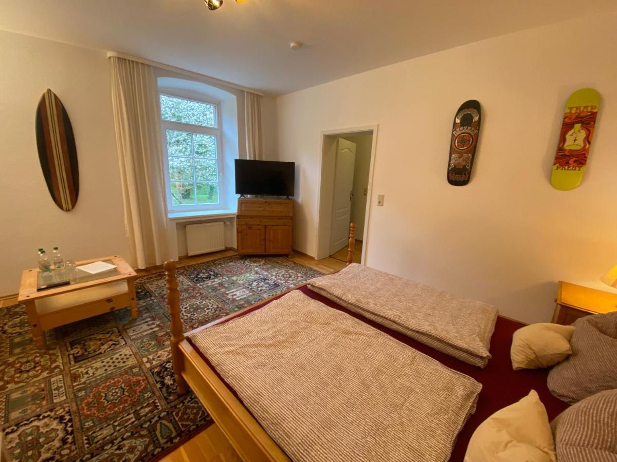 Felsenmuehle Neuleiningen B&B 외부 사진